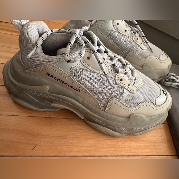 Balenciaga tripleS - Picture 6 of 6